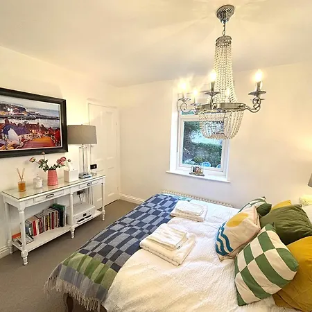 Σπίτι διακοπών Voyagers View - Luxury With Coastal Views And Garden Γουίτμπι
