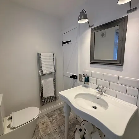 Voyagers View - Luxury With Coastal Views And Garden *