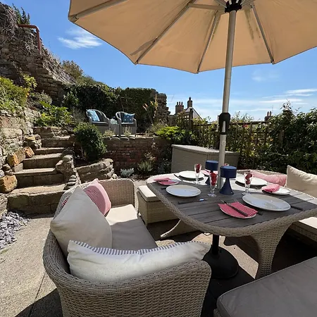 Voyagers View - Luxury With Coastal Views And Garden *