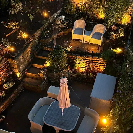 Semesterbostad Voyagers View - Luxury With Coastal Views And Garden *